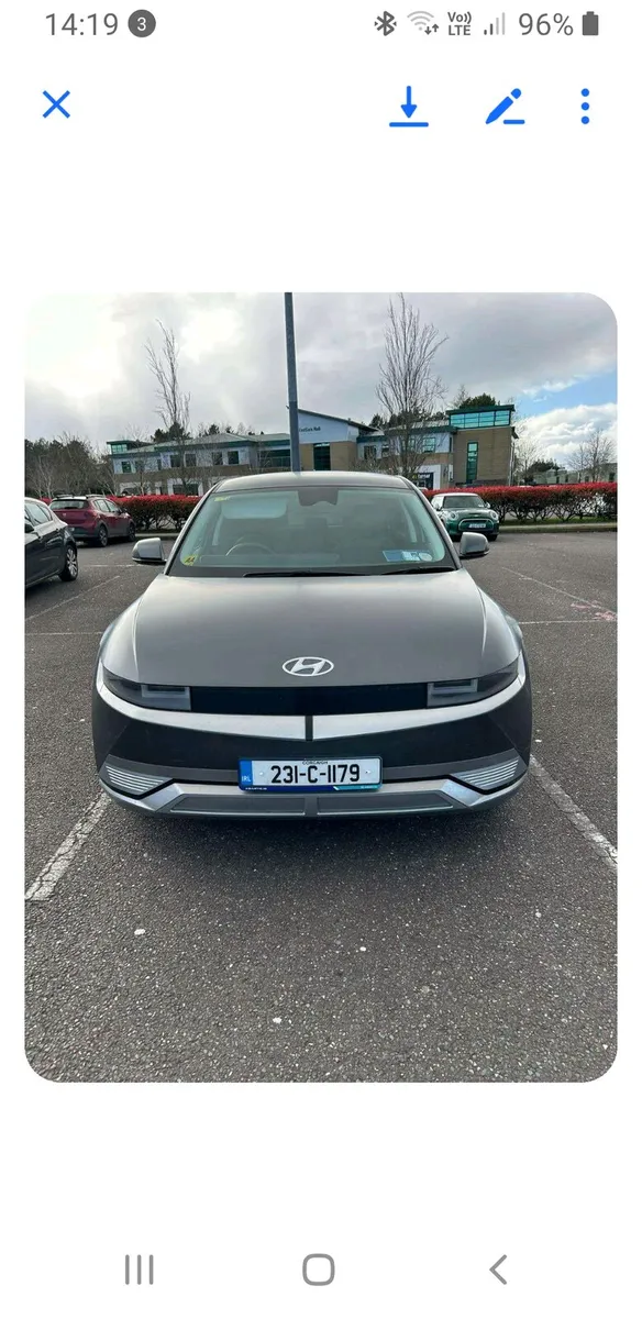 Car - Image 3