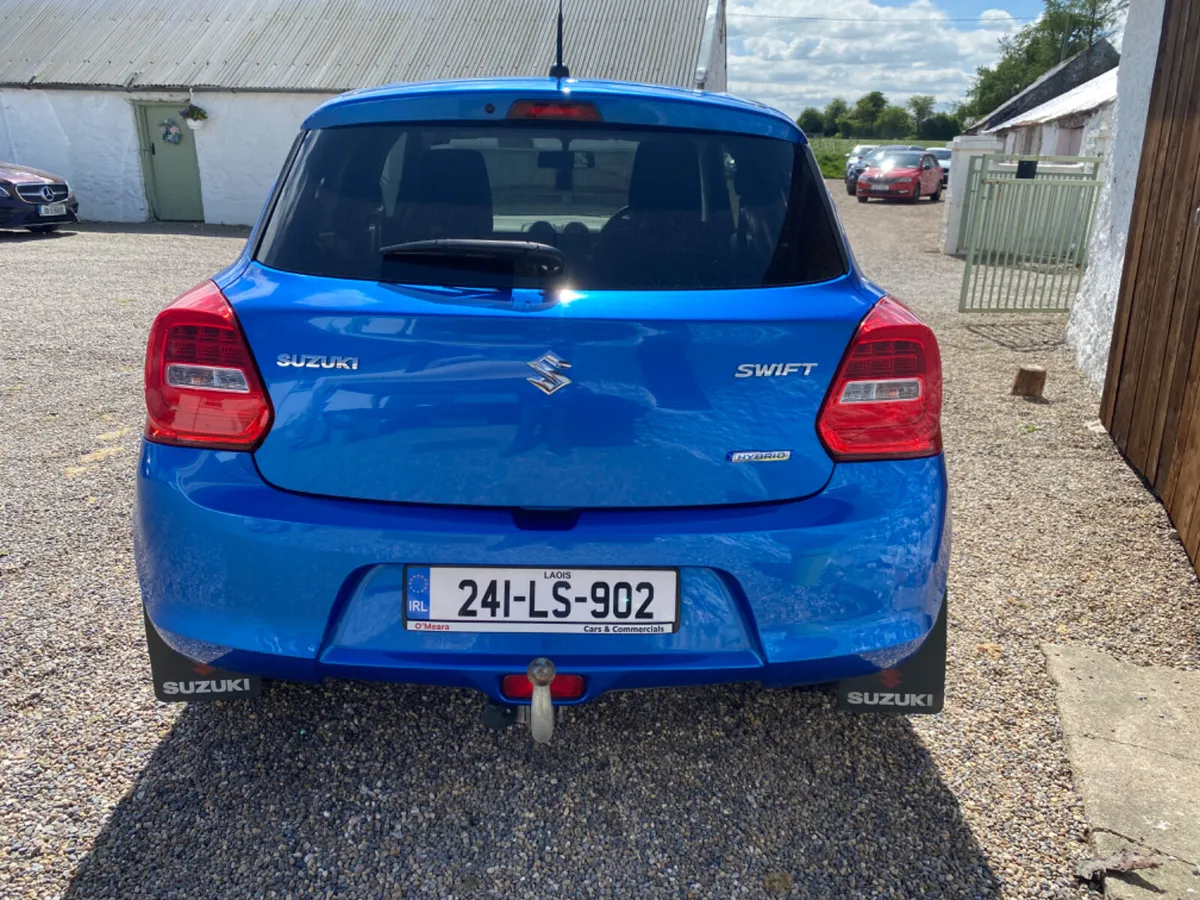 Suzuki Swift 2024 / Finance Arranged - Image 4