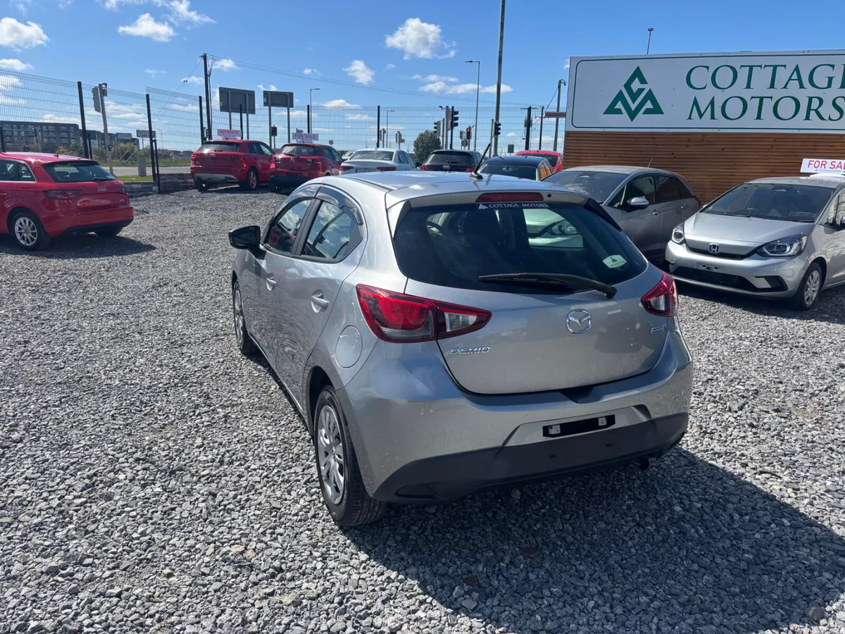 Mazda Demio - Image 3