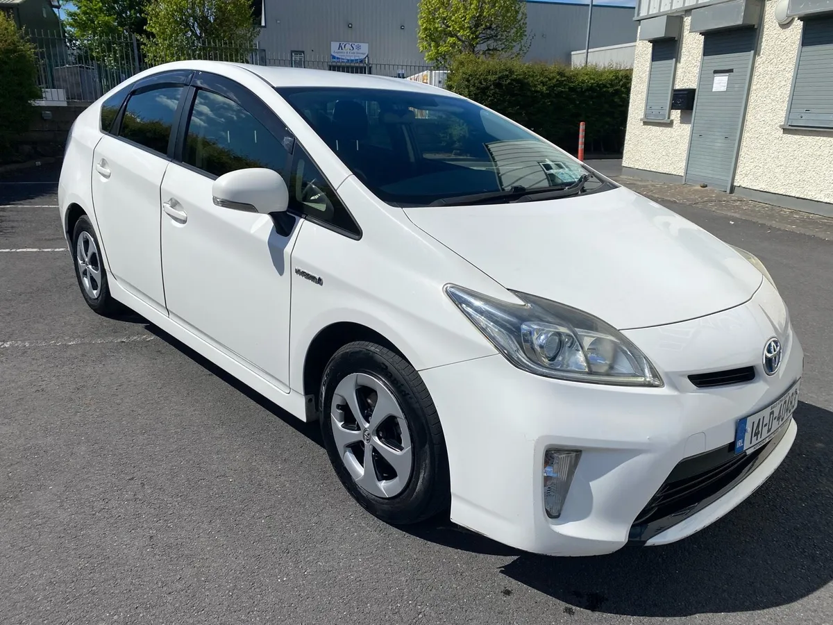 Toyota Prius 2014 - Image 1