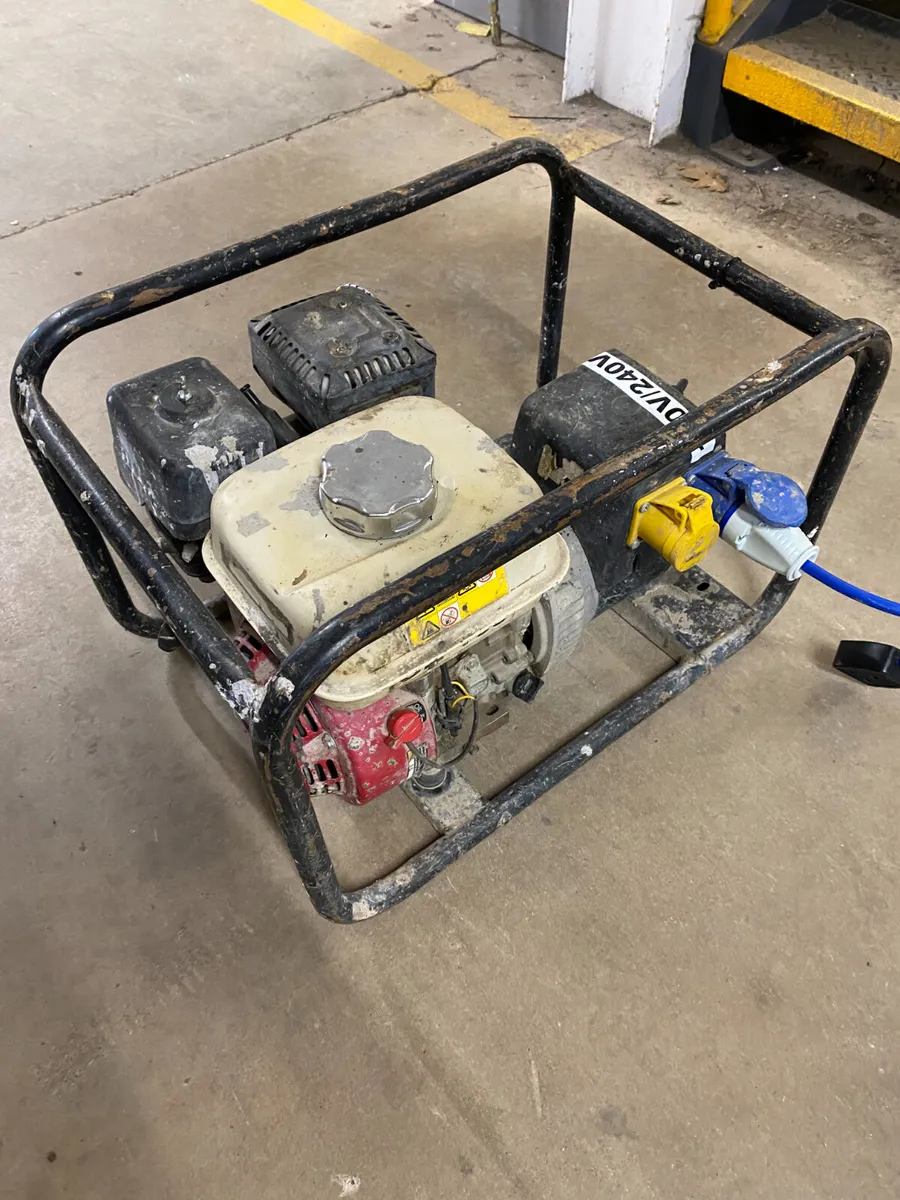 2020 STEPHILL SE2700 2.2KW PETROL GENERATOR - Image 3