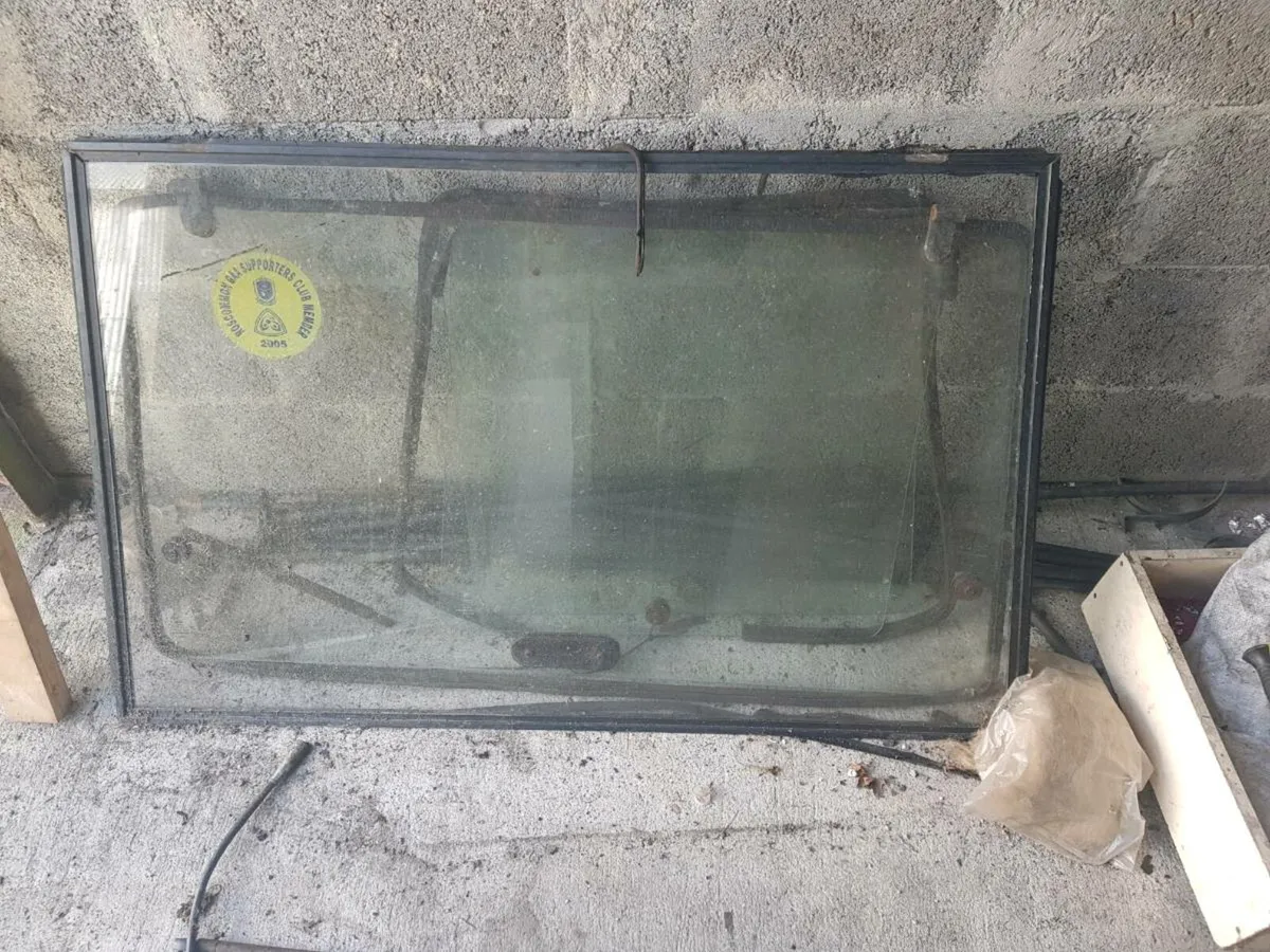 Cab glass - Image 2