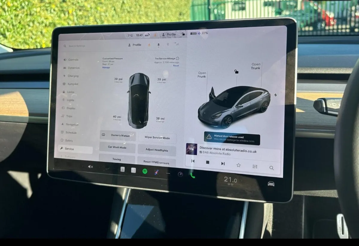 WANTED TESLA MODEL Y - Image 2