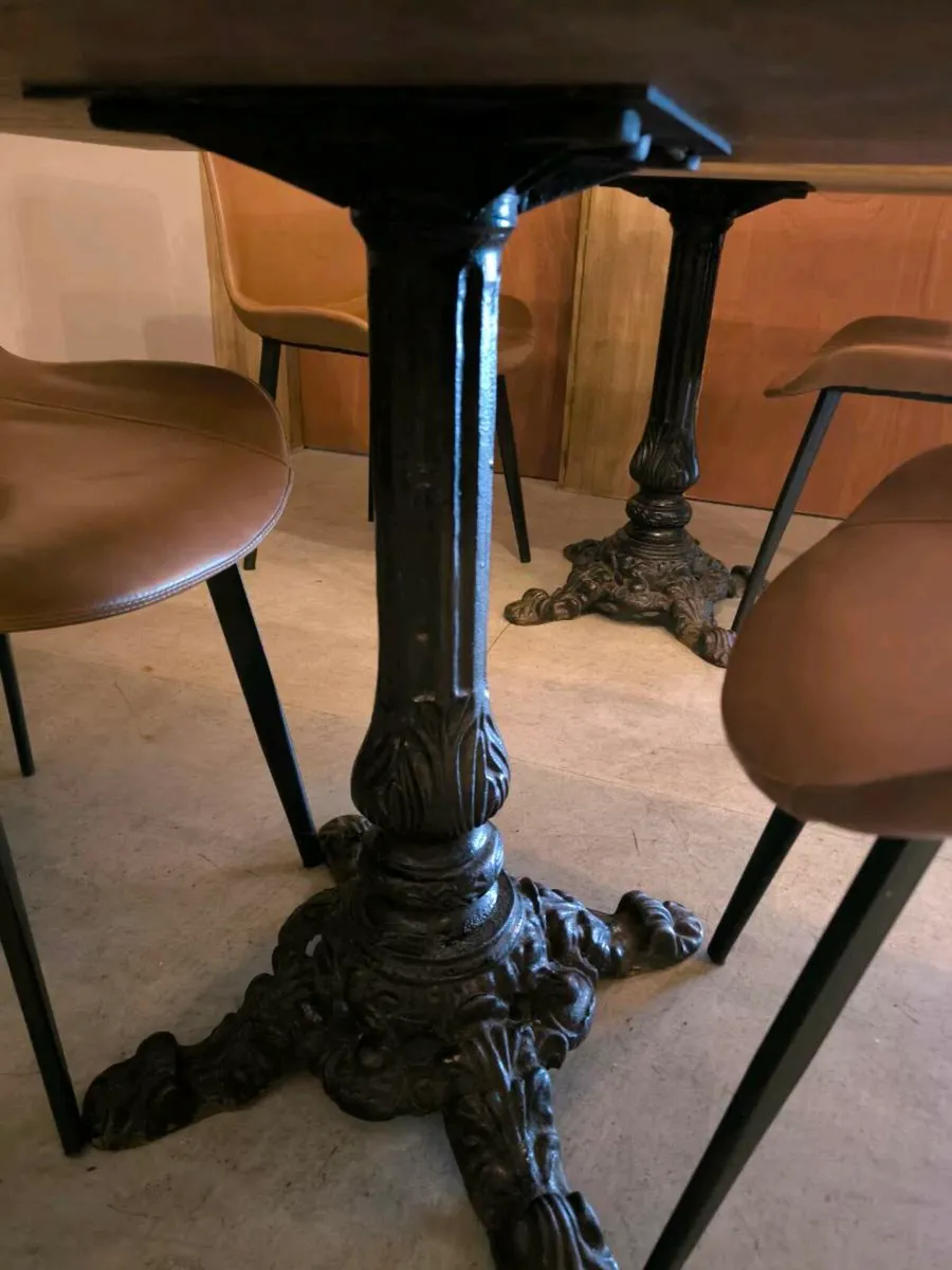 Restaurant tables and chairs - Image 3