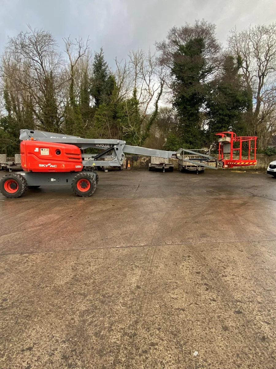 2014 SKYJACK SJ63AJ 69FT DIESEL ARTIC BOOM LIFT - Image 1