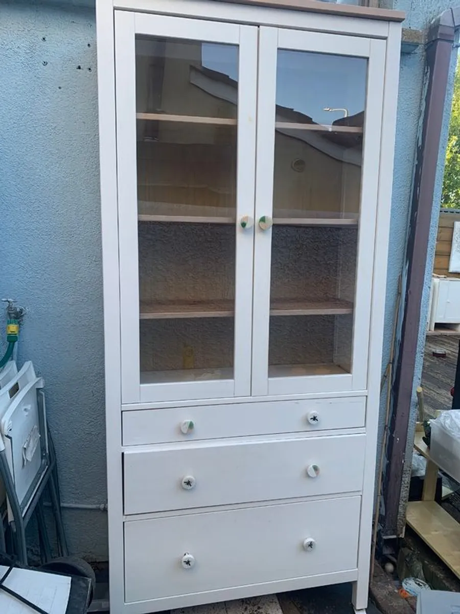 Kitchen chest