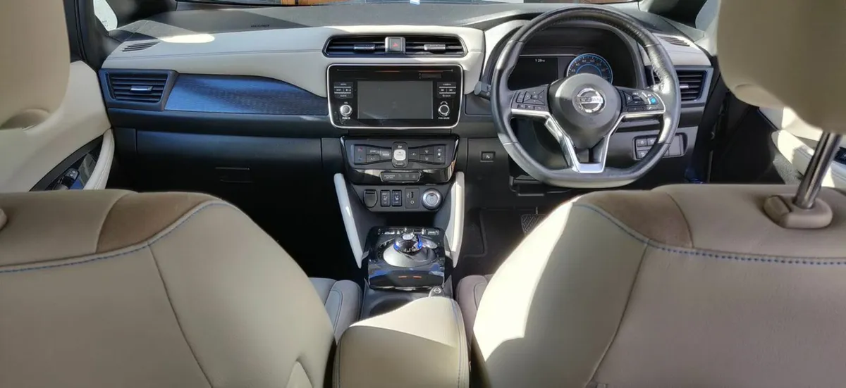Nissan Leaf SVE Top Spec 40Kwh - Image 3