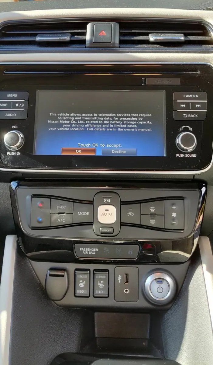 Nissan Leaf SVE Top Spec 40Kwh - Image 4