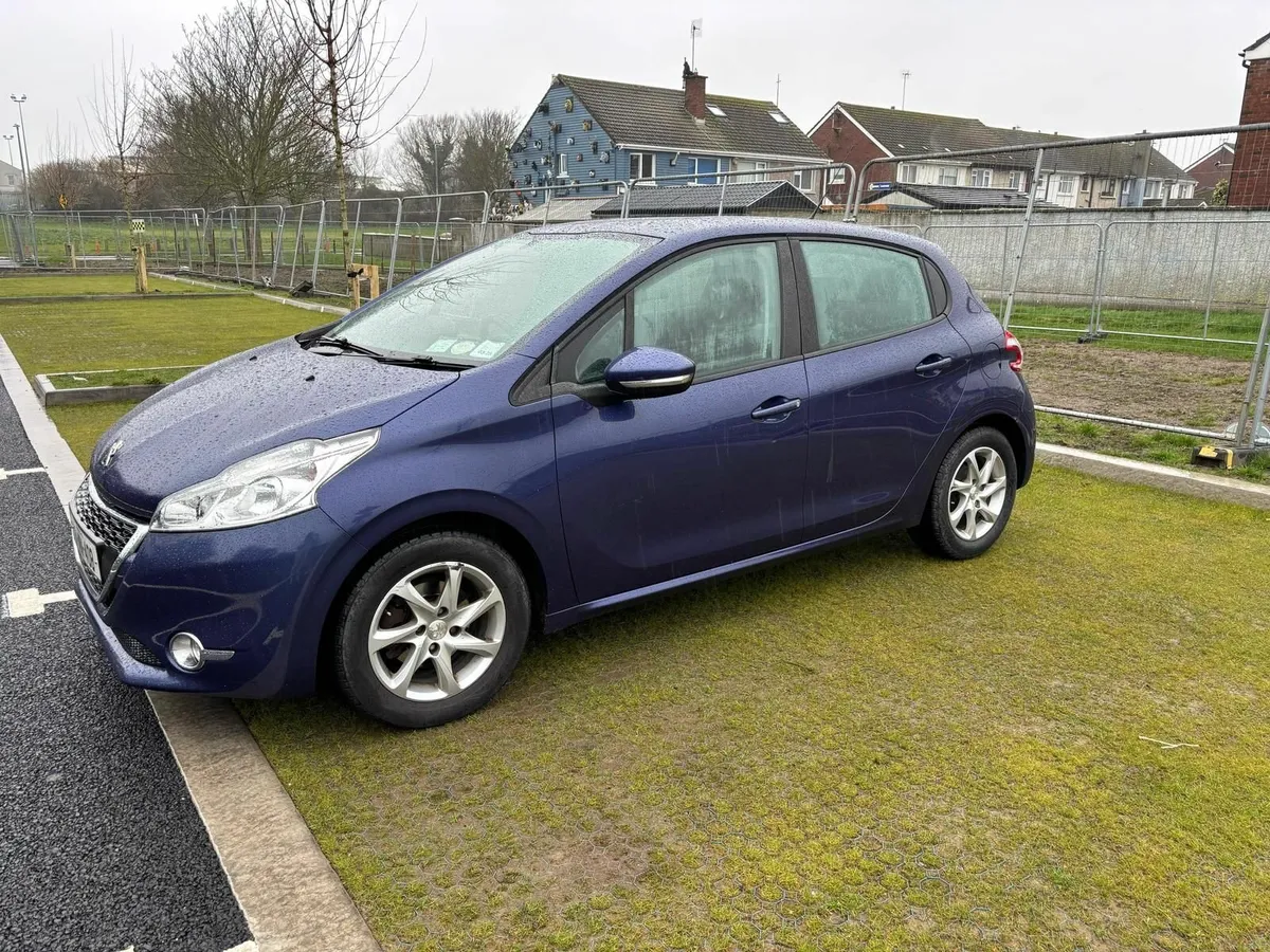Peugeot 208 2013 - Image 1