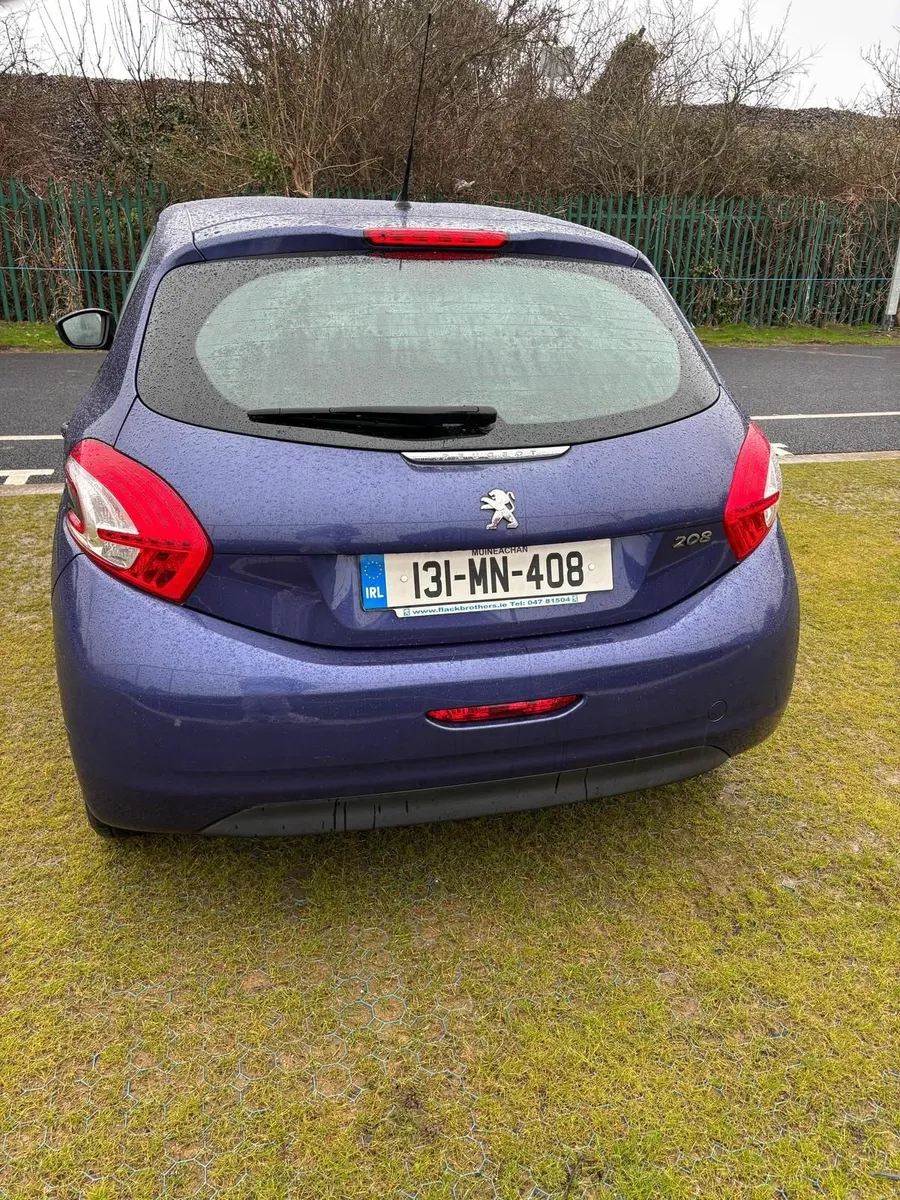 Peugeot 208 2013 - Image 2