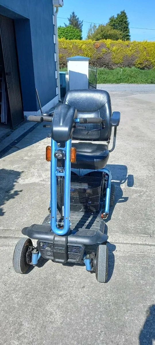 Mobility scooter - Image 2