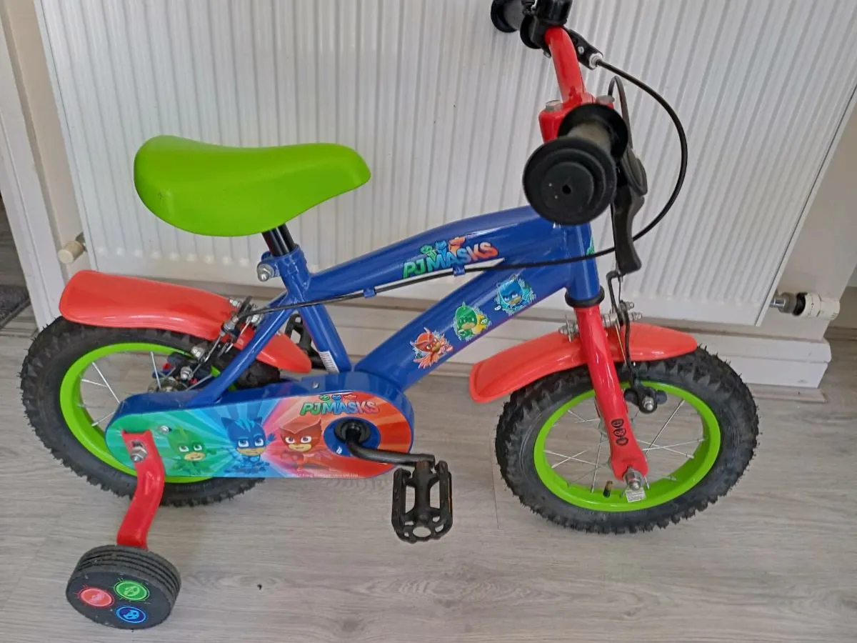 Kids PJ masks bike size 12 inch wheels. - Image 2