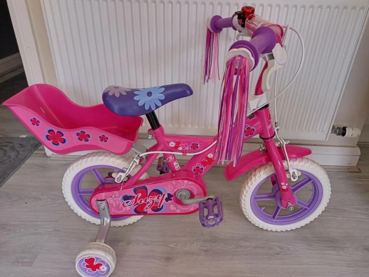 Kids Suzy's bike size 12 inch wheels. - Image 1