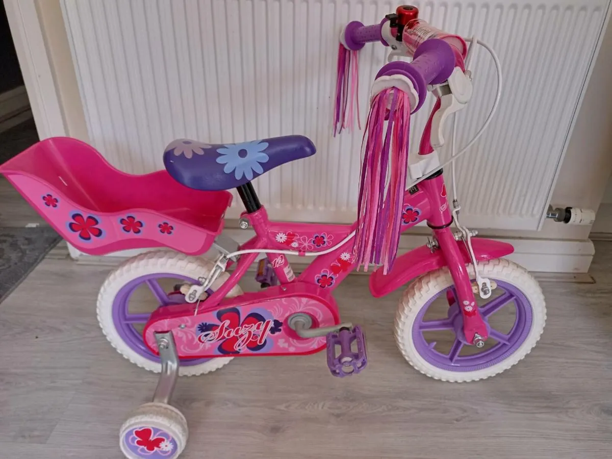 Kids Suzy's bike size 12 inch wheels. - Image 2