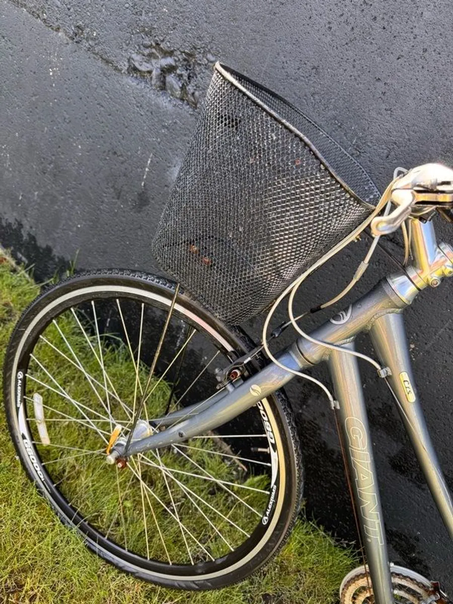 ladies road bike - Image 3