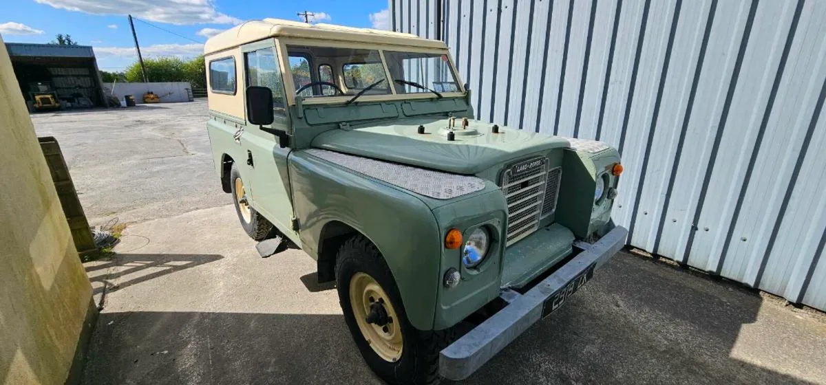 1982 Landrover - Image 2