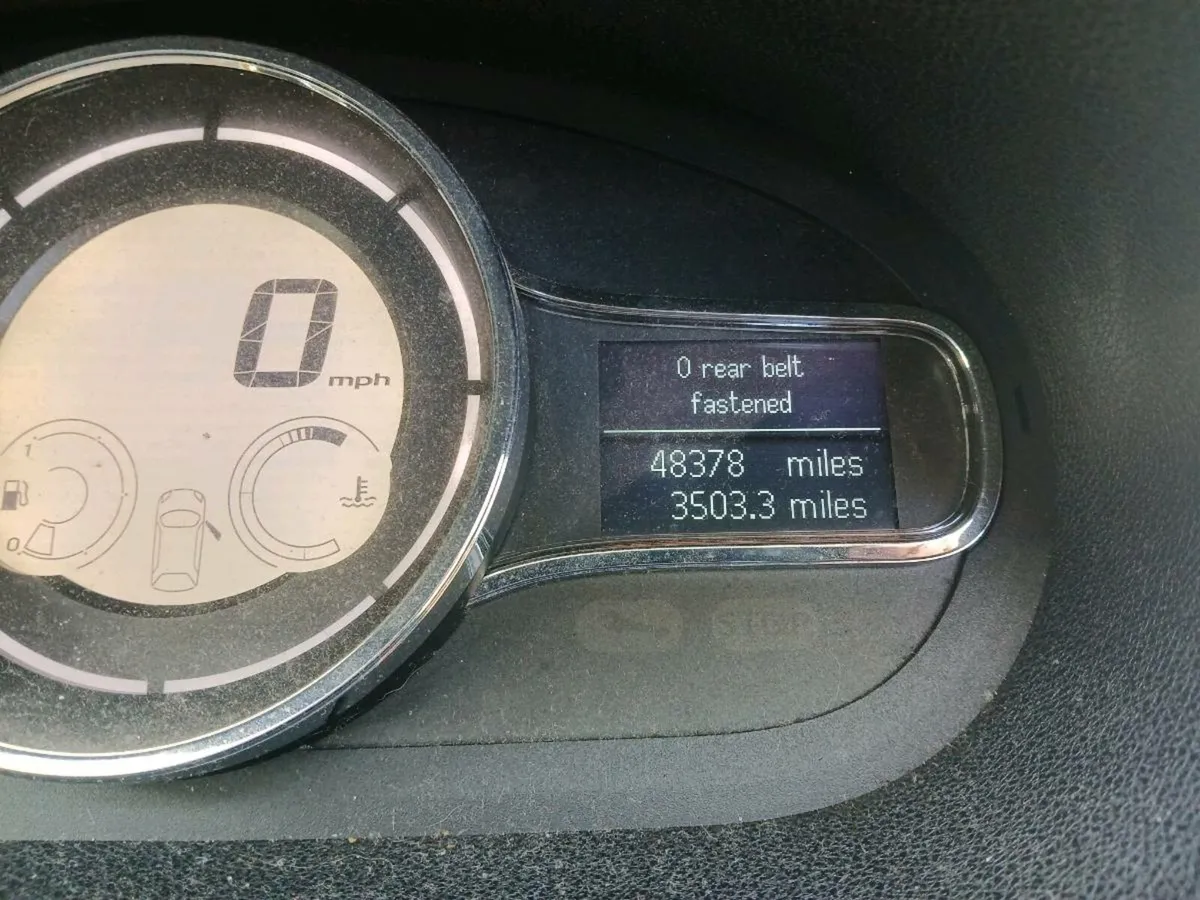 2009 Renault megane coupe 1.6 - Image 4