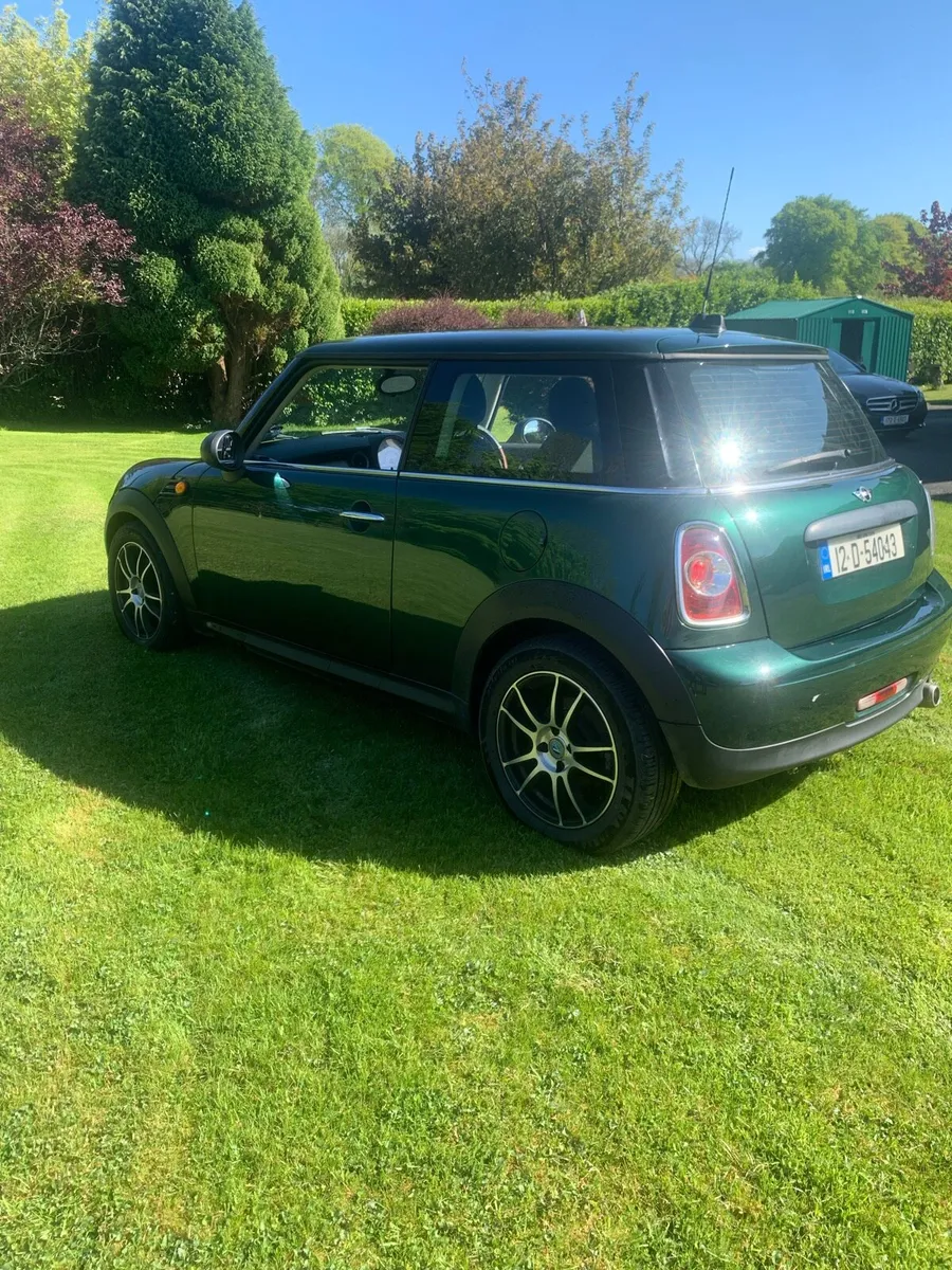 Mini One 1.6 Diesel 2012 Manual - Image 2