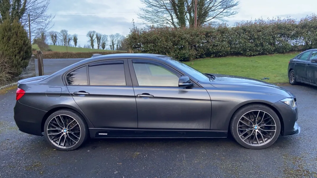 BMW 318d - Image 3