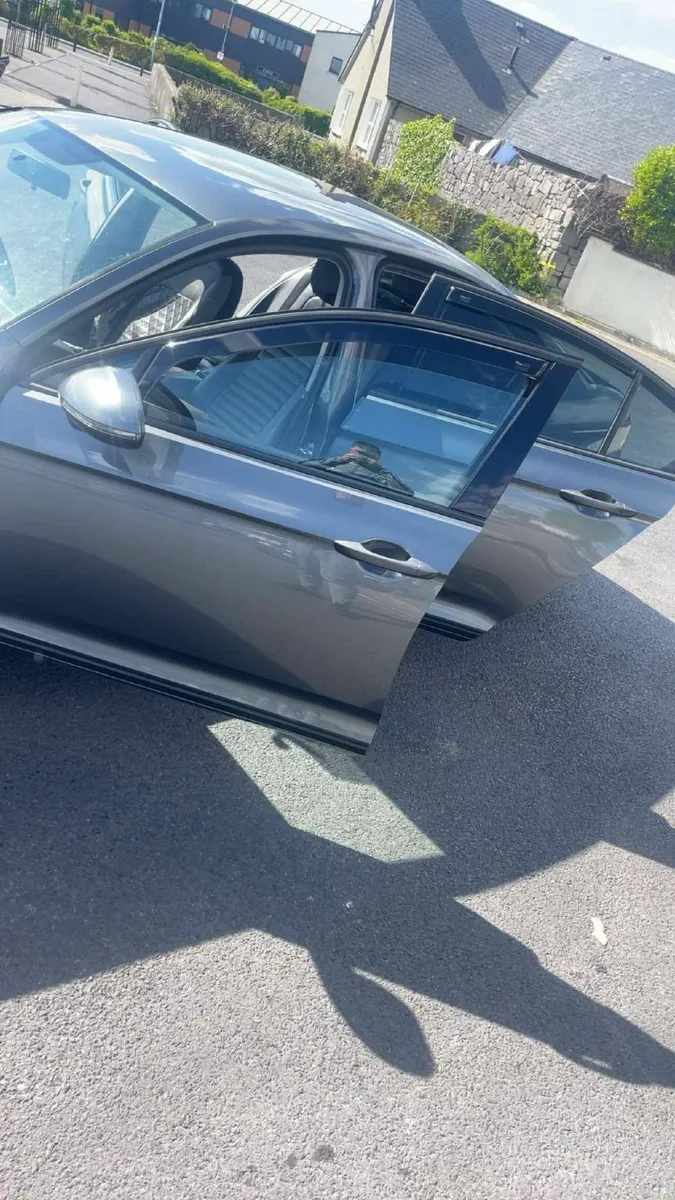 Volkswagen Passat 2016 - Image 4