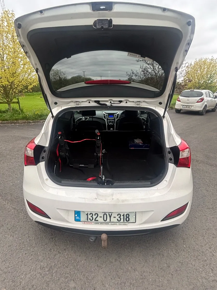 Commercial i30 - Image 4