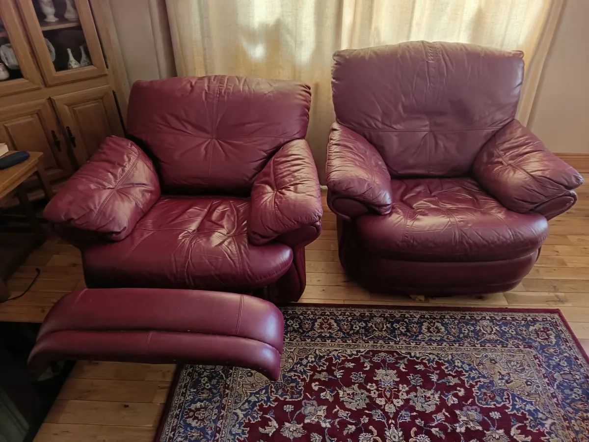 Leather 3 Piece Suite - Sofa & 2 Armchairs - Image 3