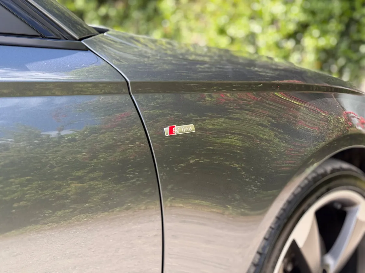 Audi A6 161 S-Line Black Edition - Image 3