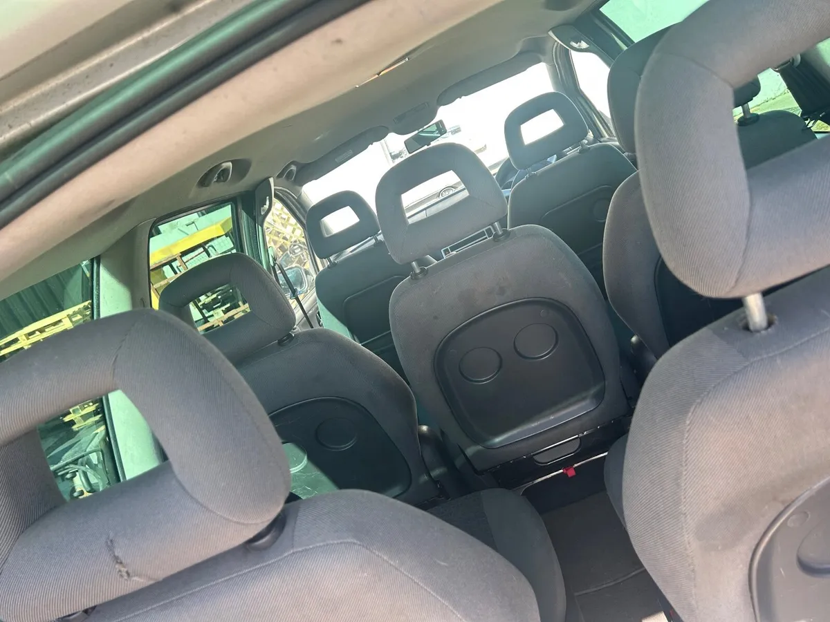 Ford Galaxy 2006 - Image 3