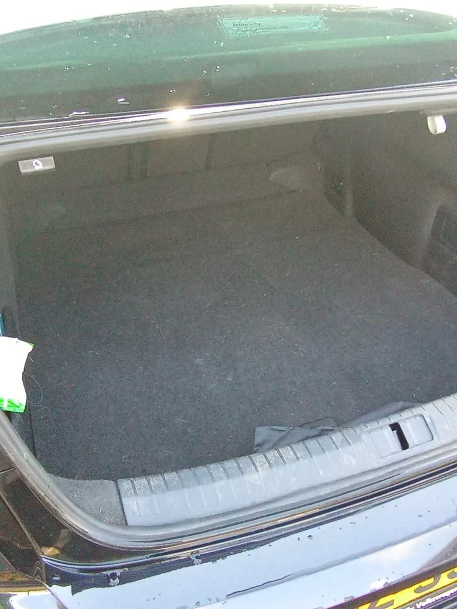 VW PASSAT 2.0 Diesel SE 2017 - Image 4