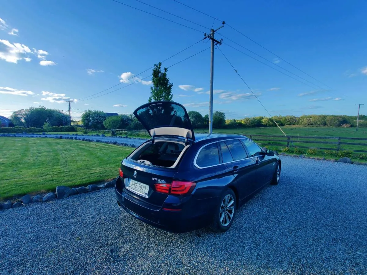 Bmw 520d Touring F11 - Image 2