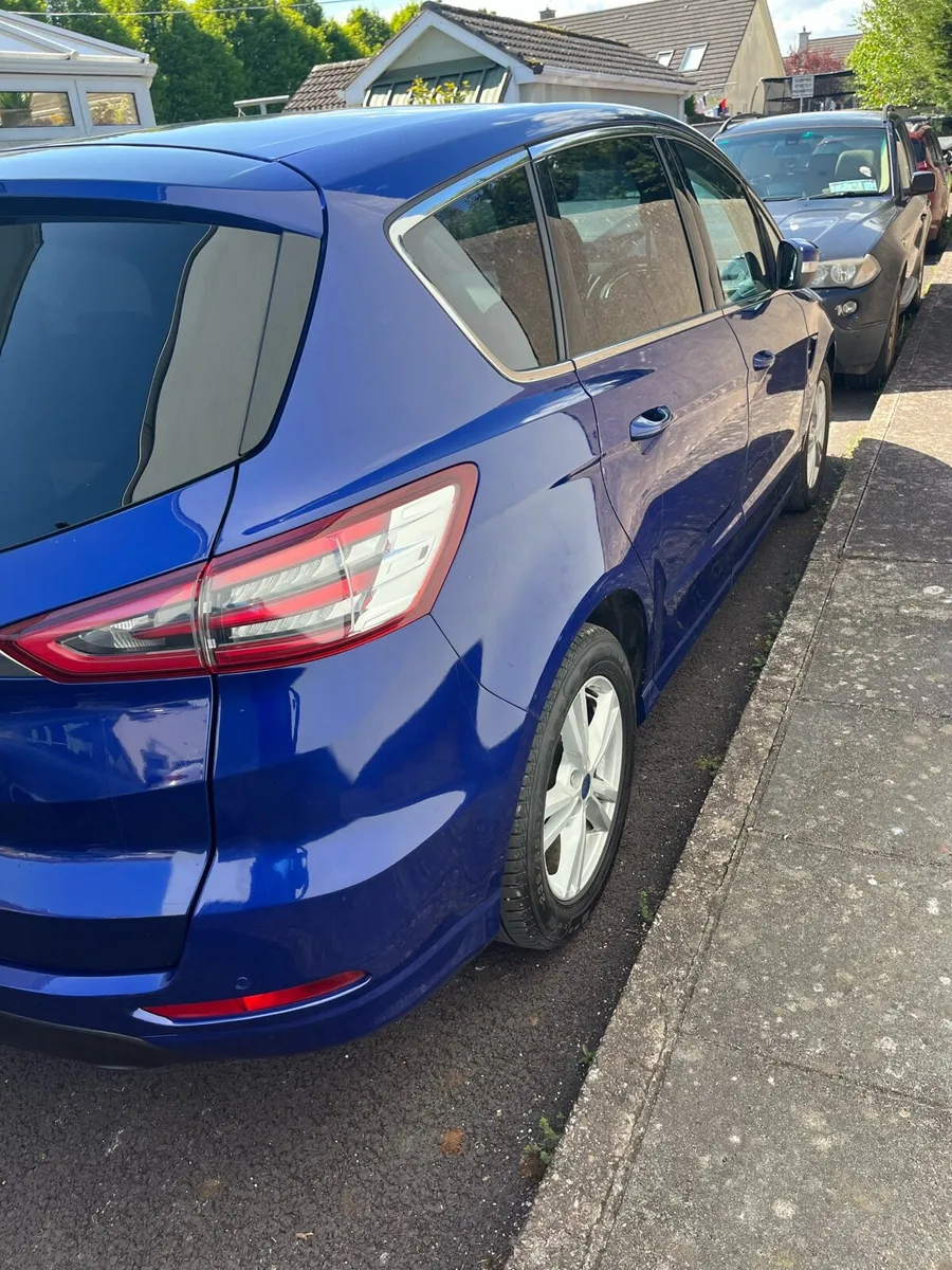 Ford S Max 7 Seater 2 Litre - Image 4