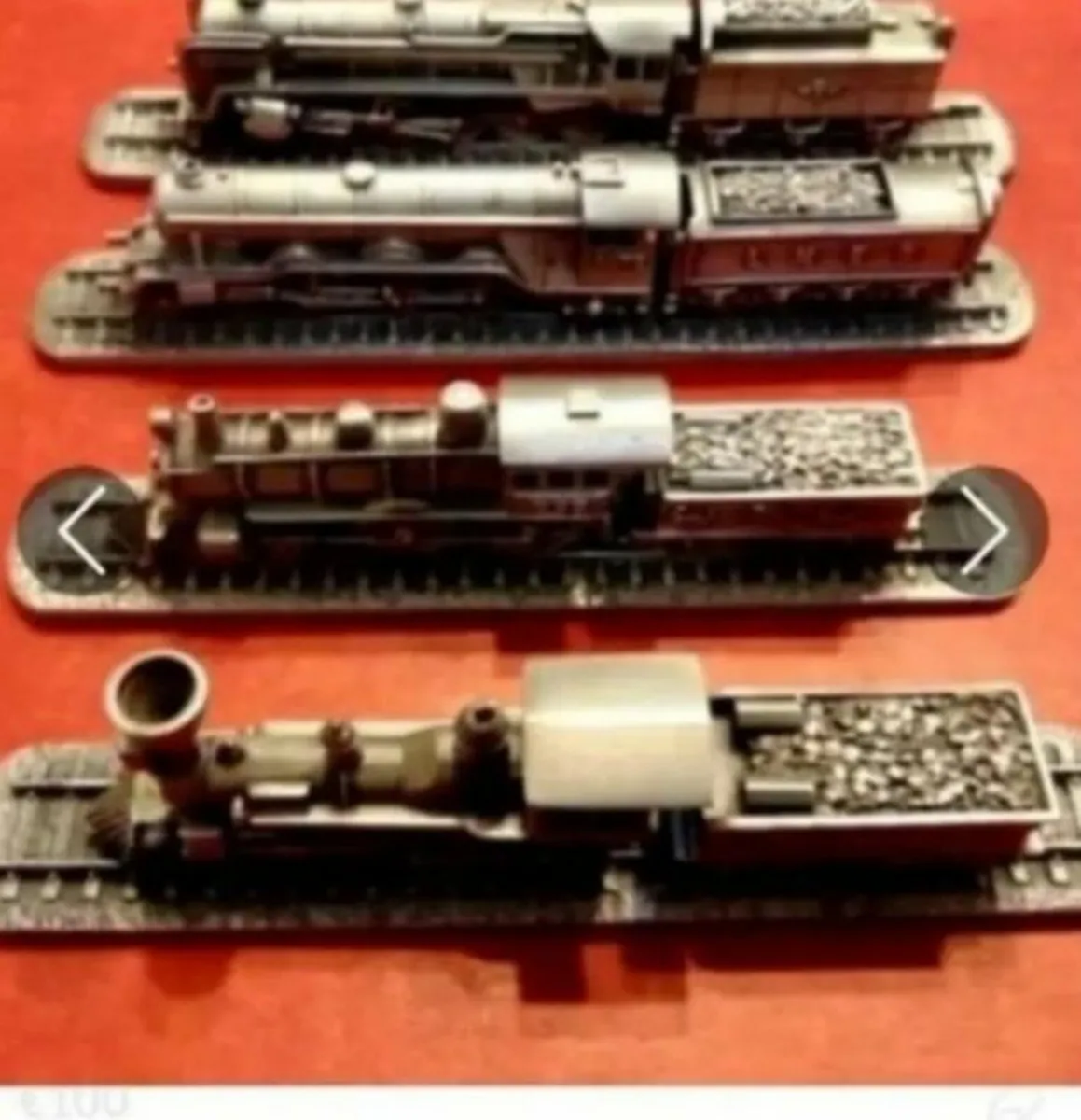 4 vintage detailed solid tin locomotives - Image 2