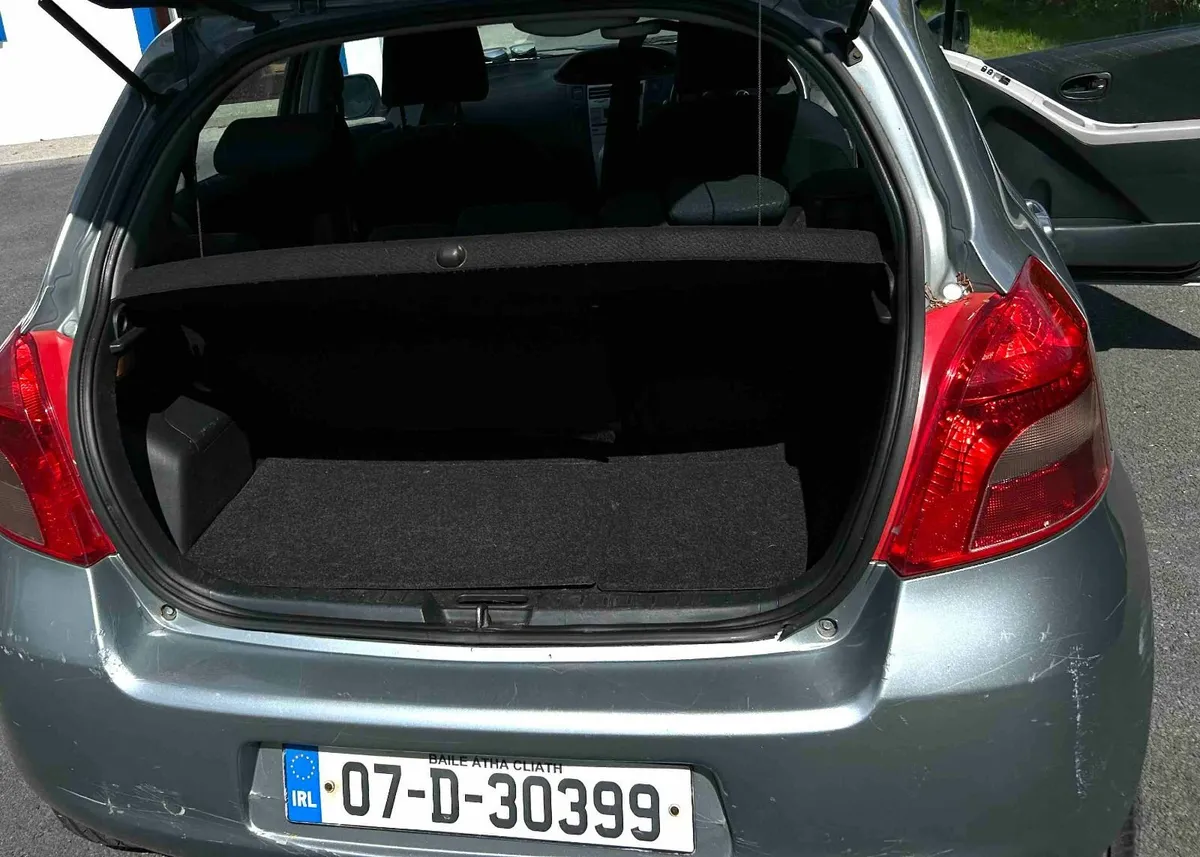 Toyota Yaris  Automatic 2007 - Image 2