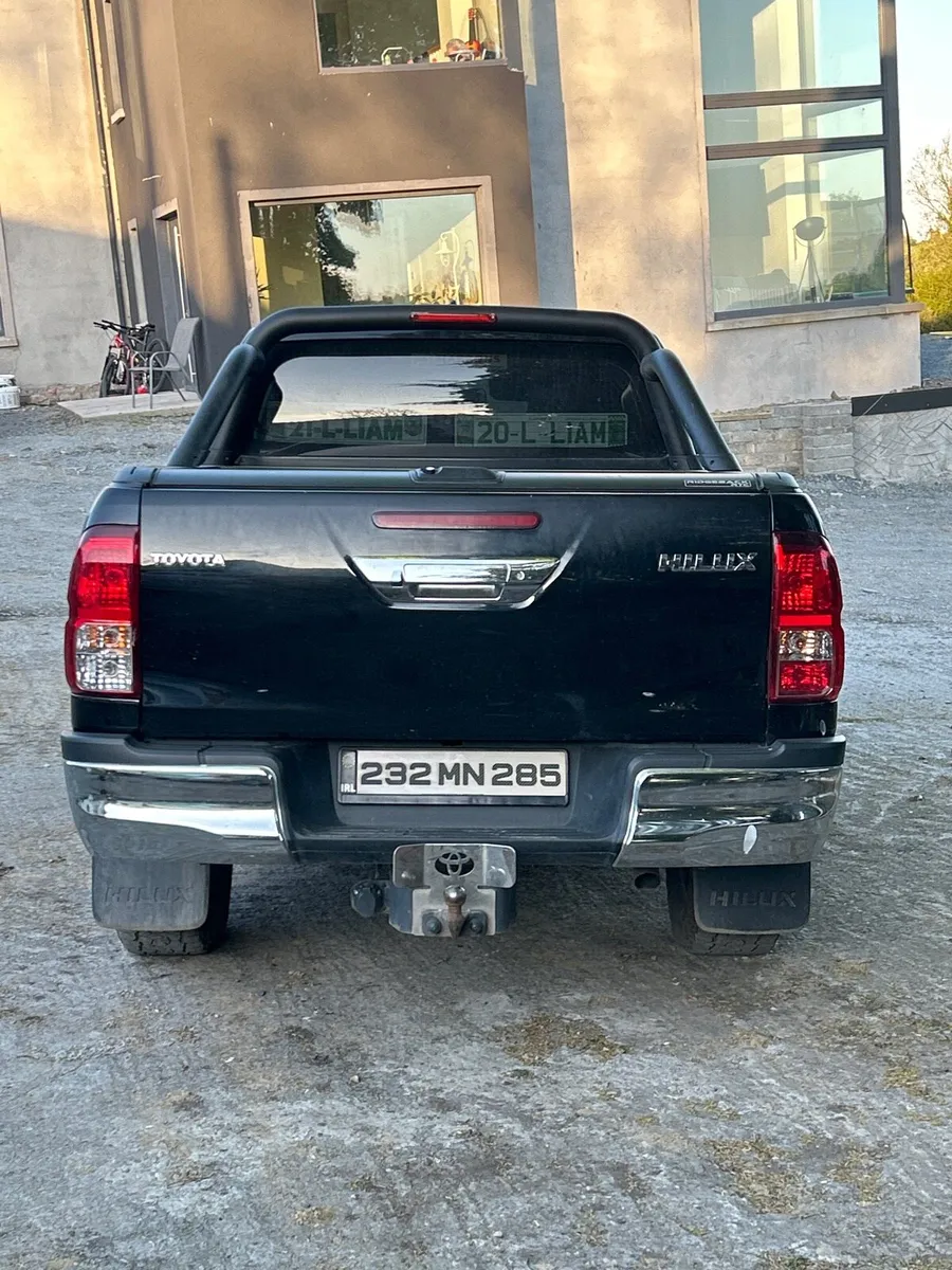 Toyota hilux - Image 3
