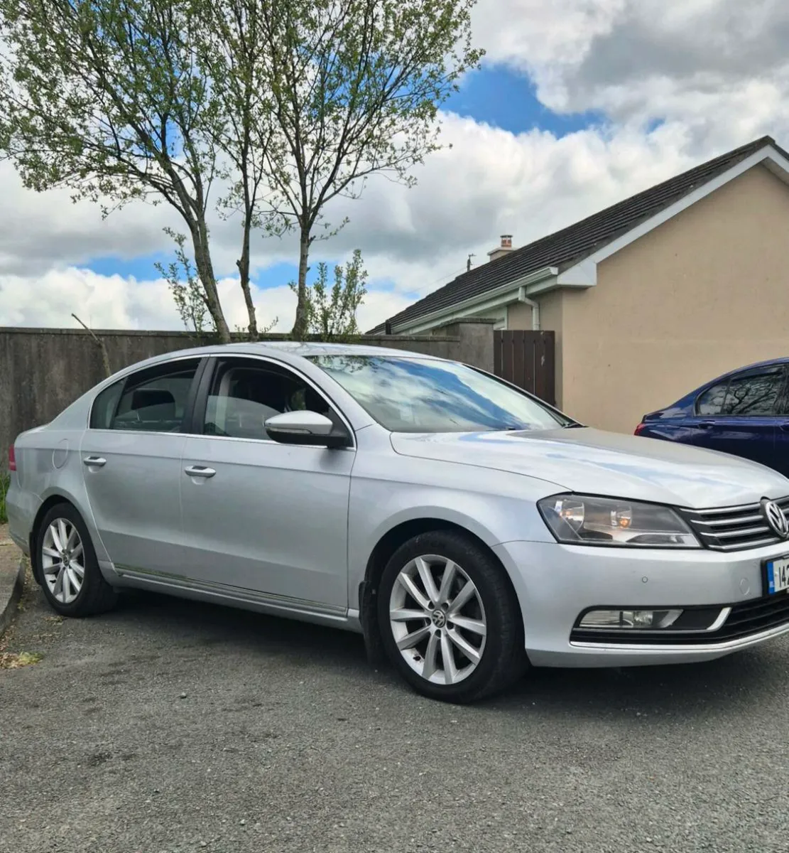 142 VW PASSAT 2.0L 1 OWNER NCT TAX 2026 LEATHER - Image 1