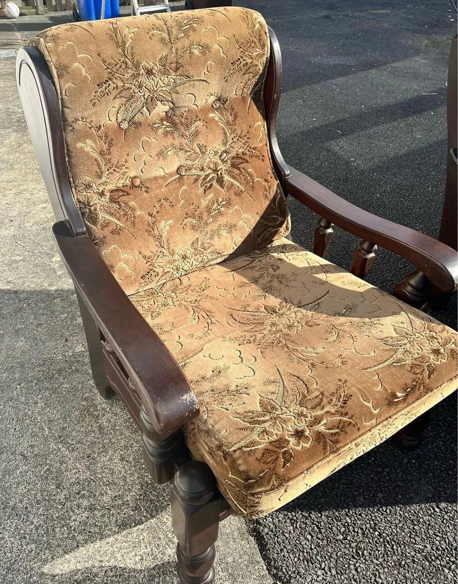 Couch & arm chairs - Image 2