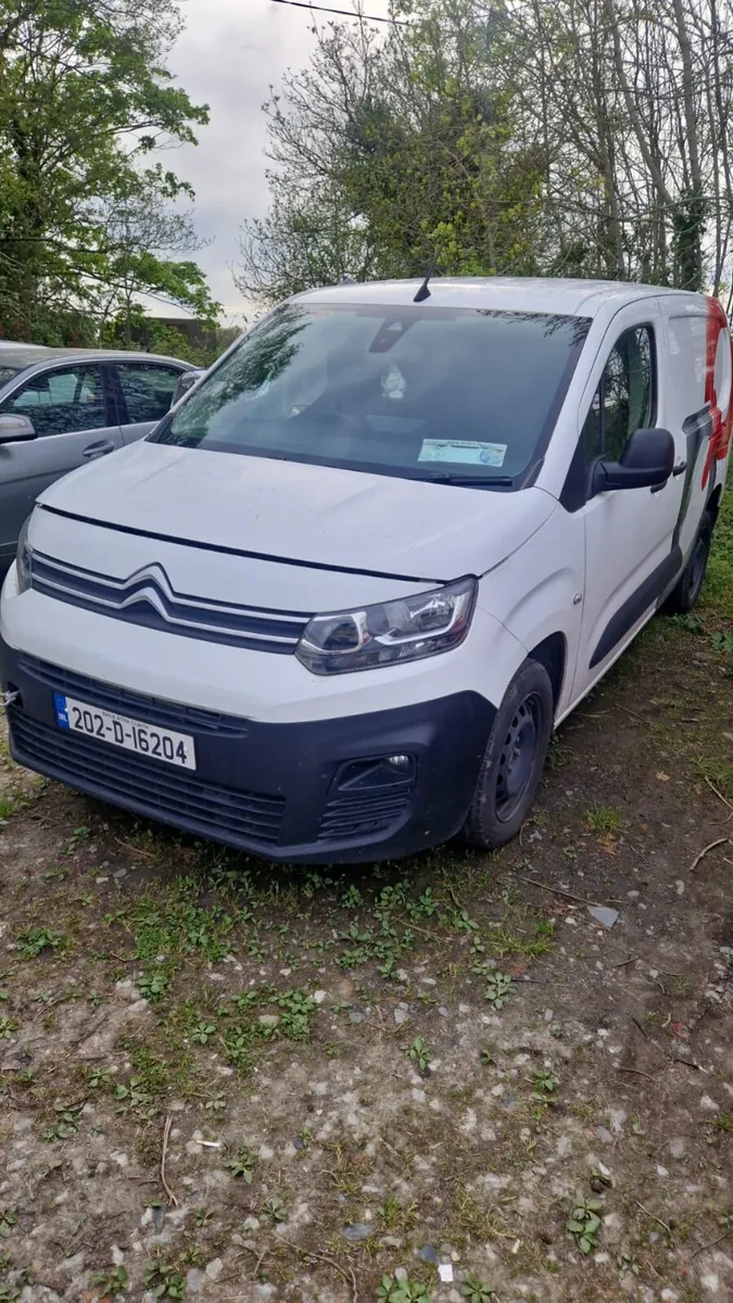 202 Citroen Berlingo timing belt broken - Image 1