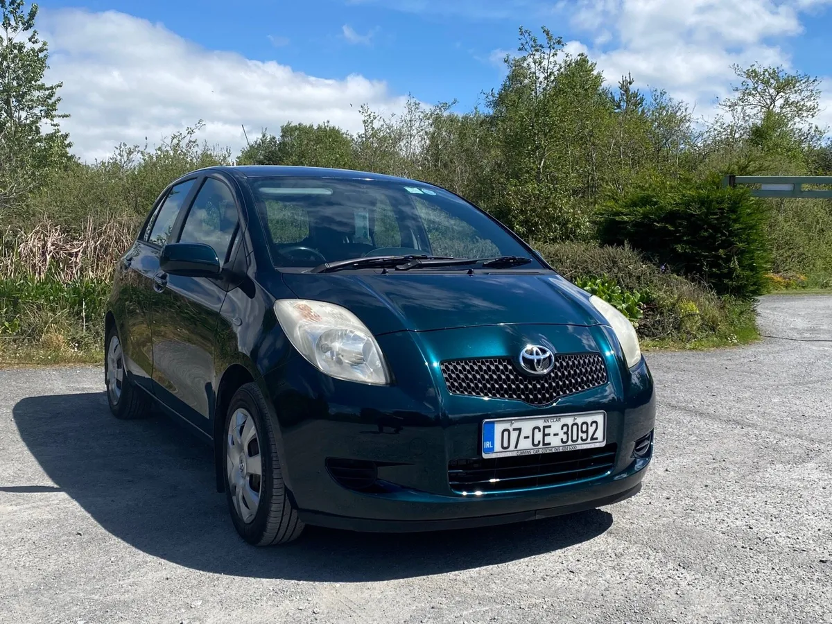 TOYOTA  YARIS  1LTR  IMACULATE - Image 3