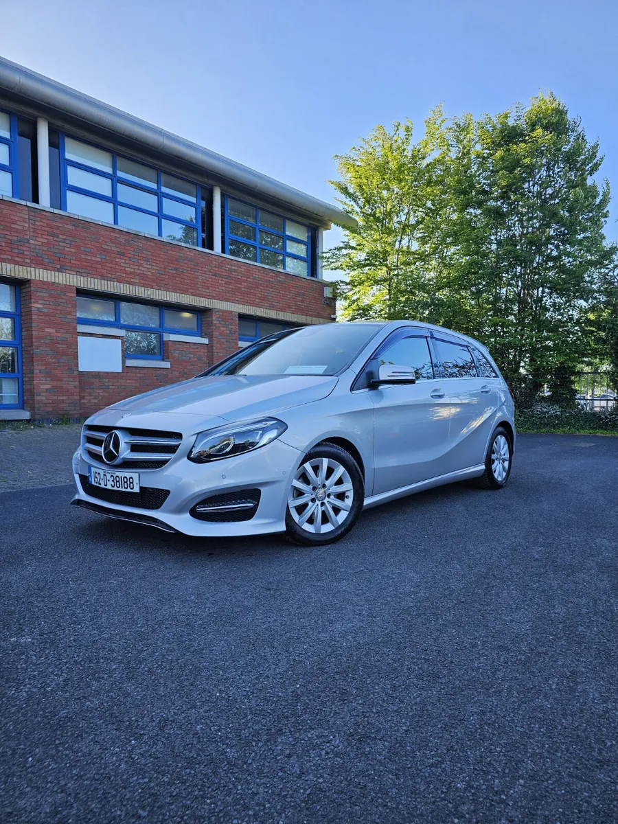 Mercedes-Benz 2015 Automatic - Image 1