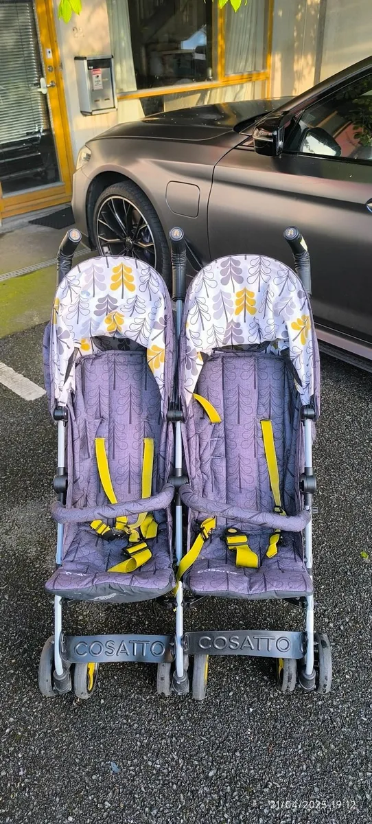 Double pram buggies - Image 1
