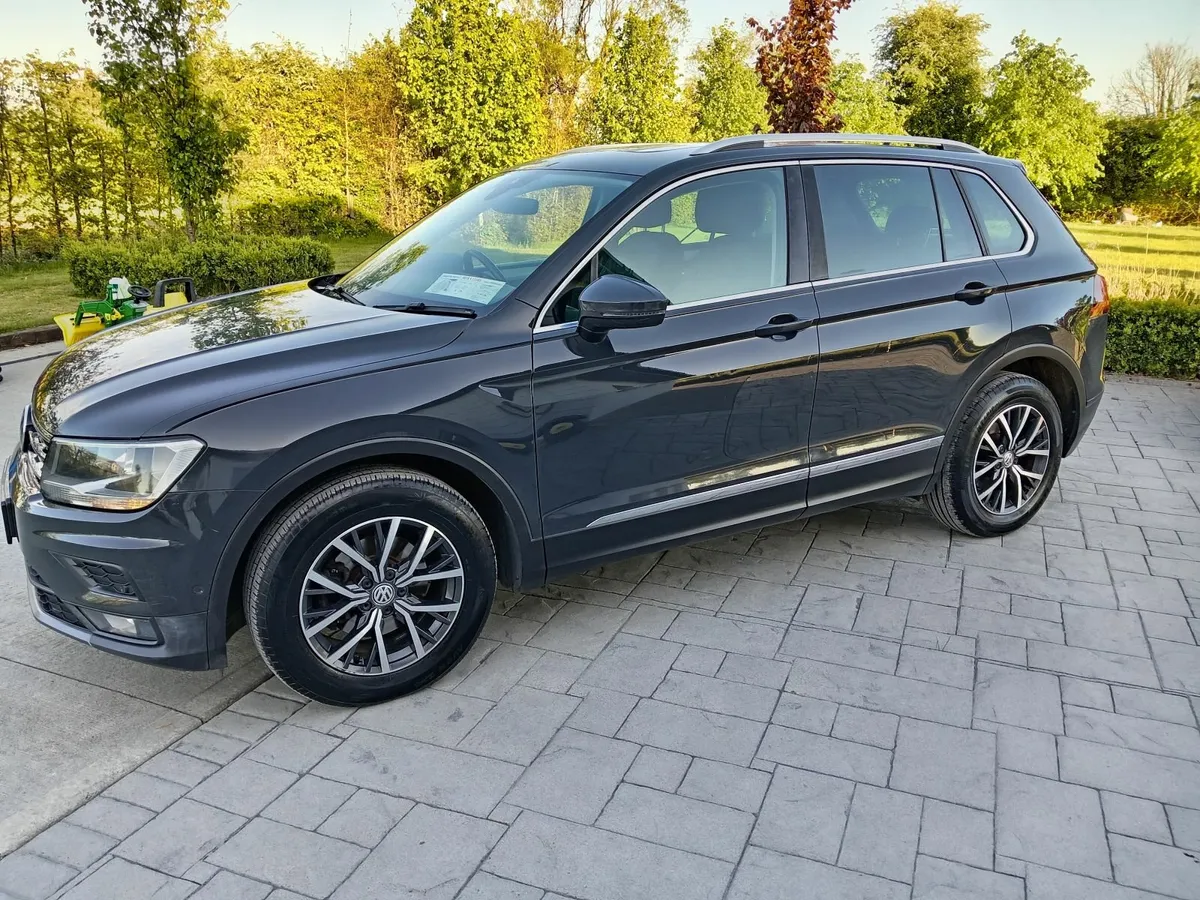 2018 Tiguan 2.0 TDI DSG  Full History & Pan Roof - Image 2