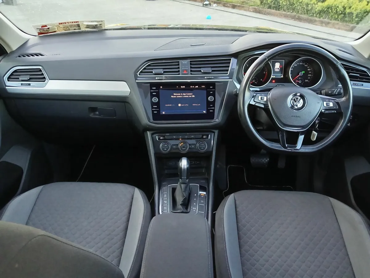 2018 Tiguan 2.0 TDI DSG  Full History & Pan Roof - Image 3