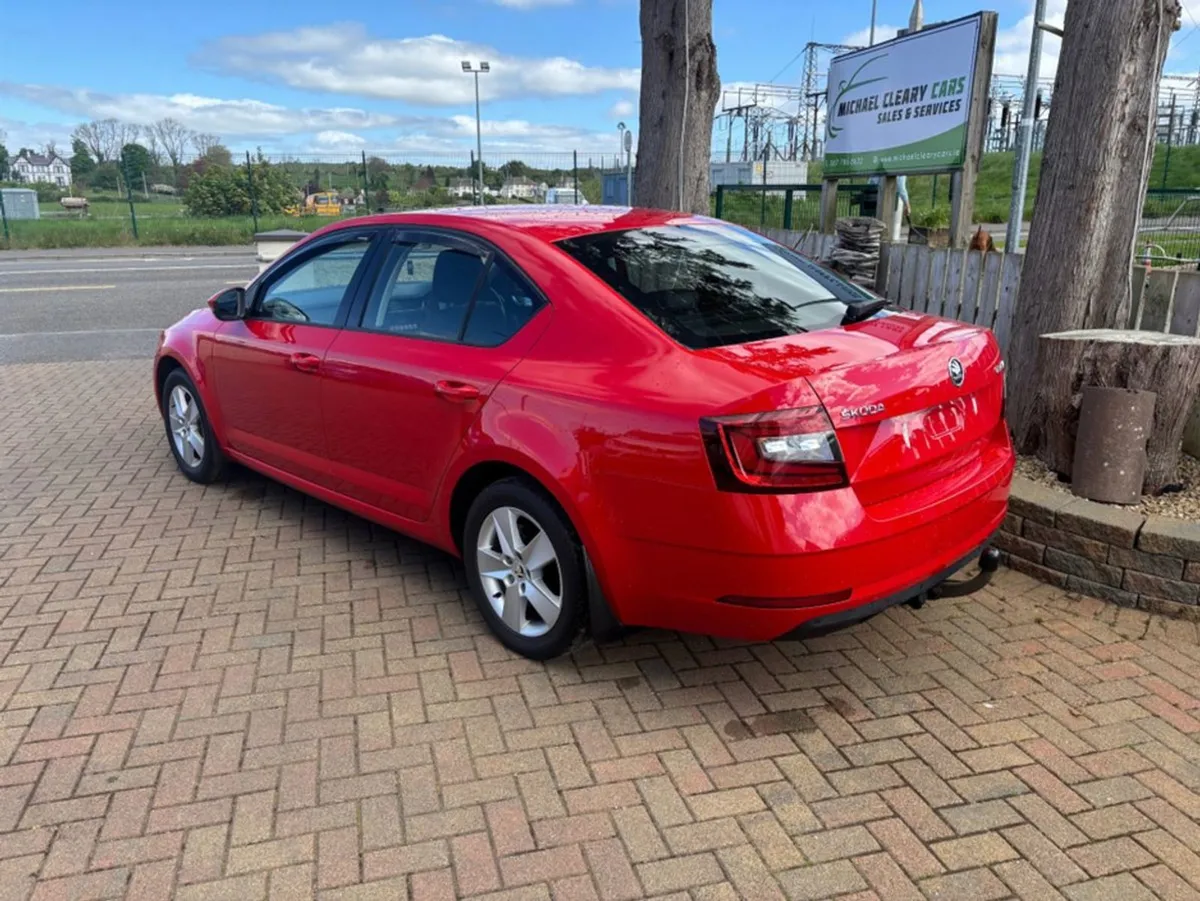 Skoda Octavia Ambition 1.0 TSI 115HP 4DR - Image 3