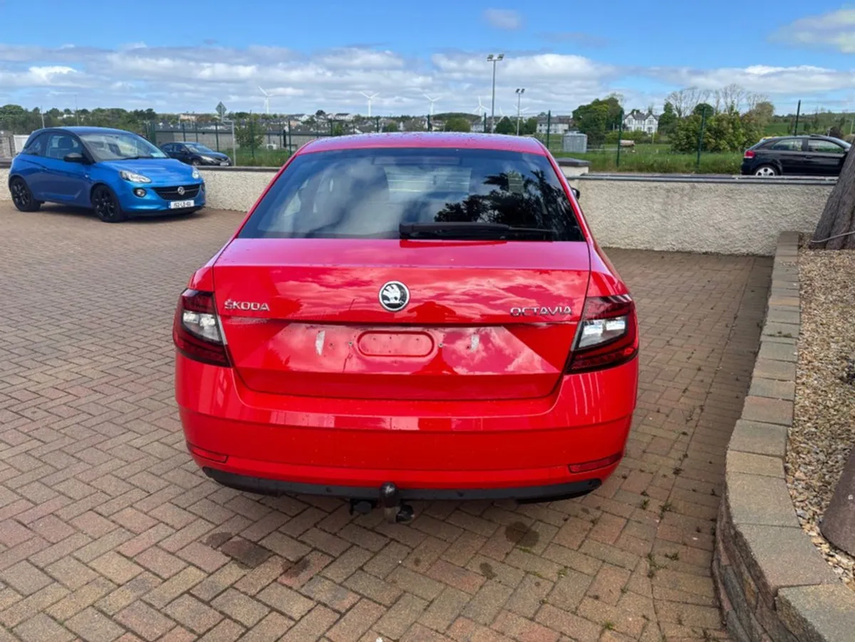 Skoda Octavia Ambition 1.0 TSI 115HP 4DR - Image 4
