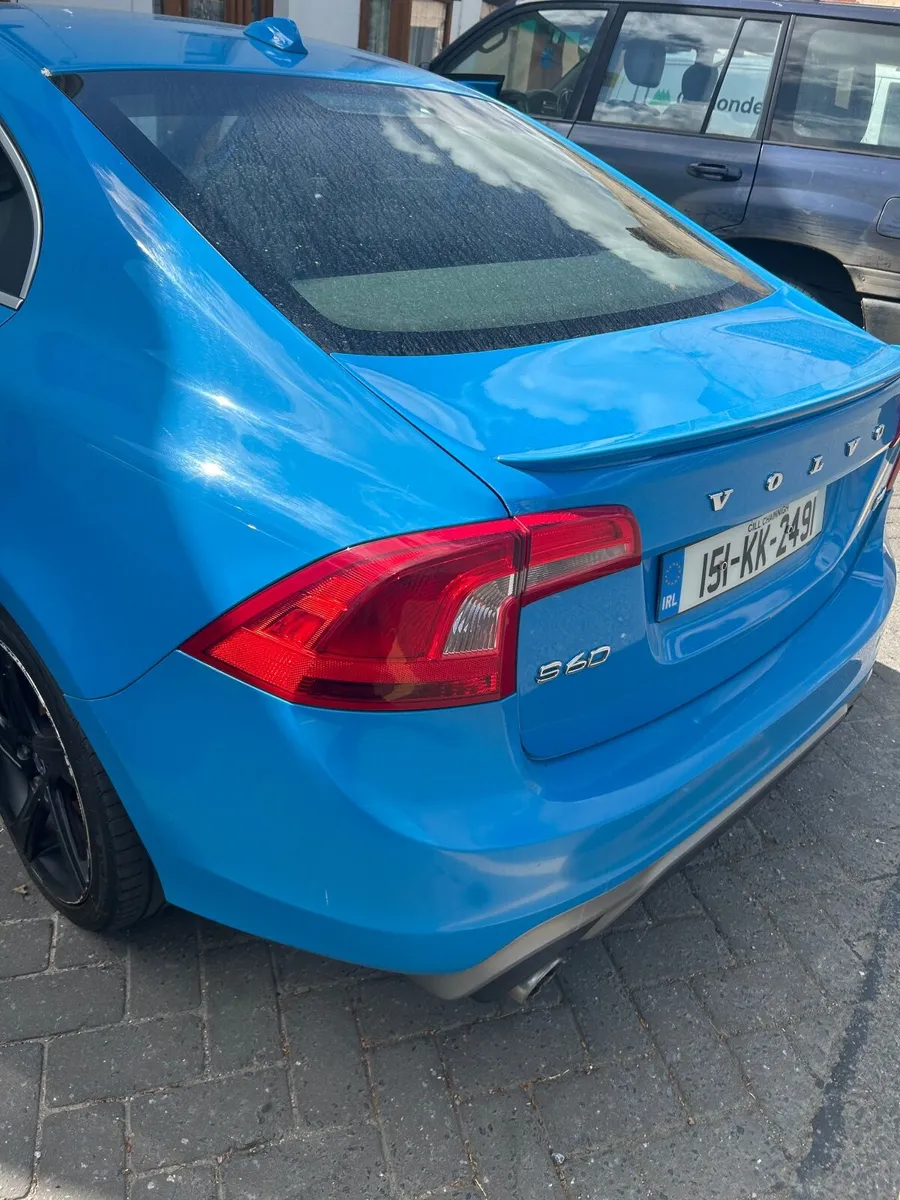 Volvo S60 2015 - Image 2
