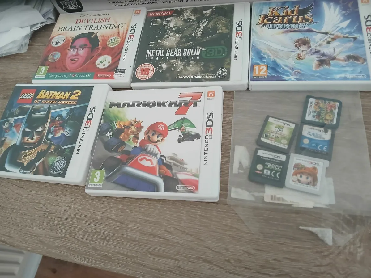 3ds Nintendo and 11 Games