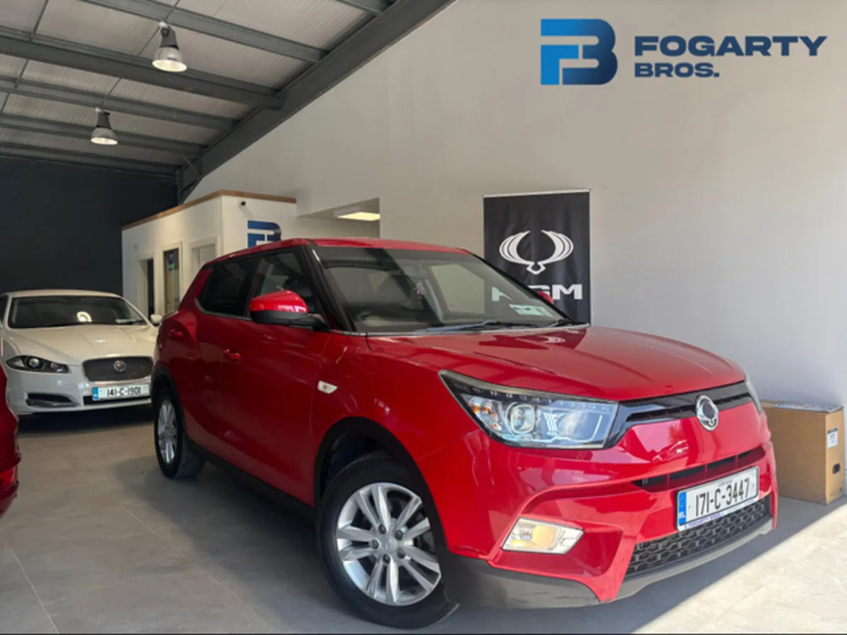 SsangYong Tivoli 2017, 4X2 ES CROSSOVER 5DR - Image 2