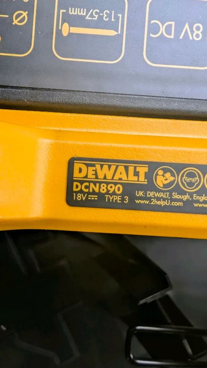 DeWalt Brushless 18v Concrete Nail Gun - New - Image 4