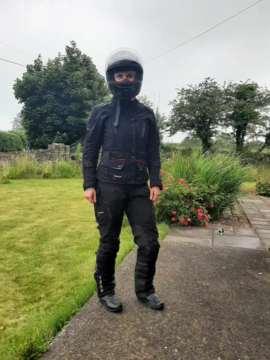 Motorcycle helmet S and boots 5/38 - Image 1