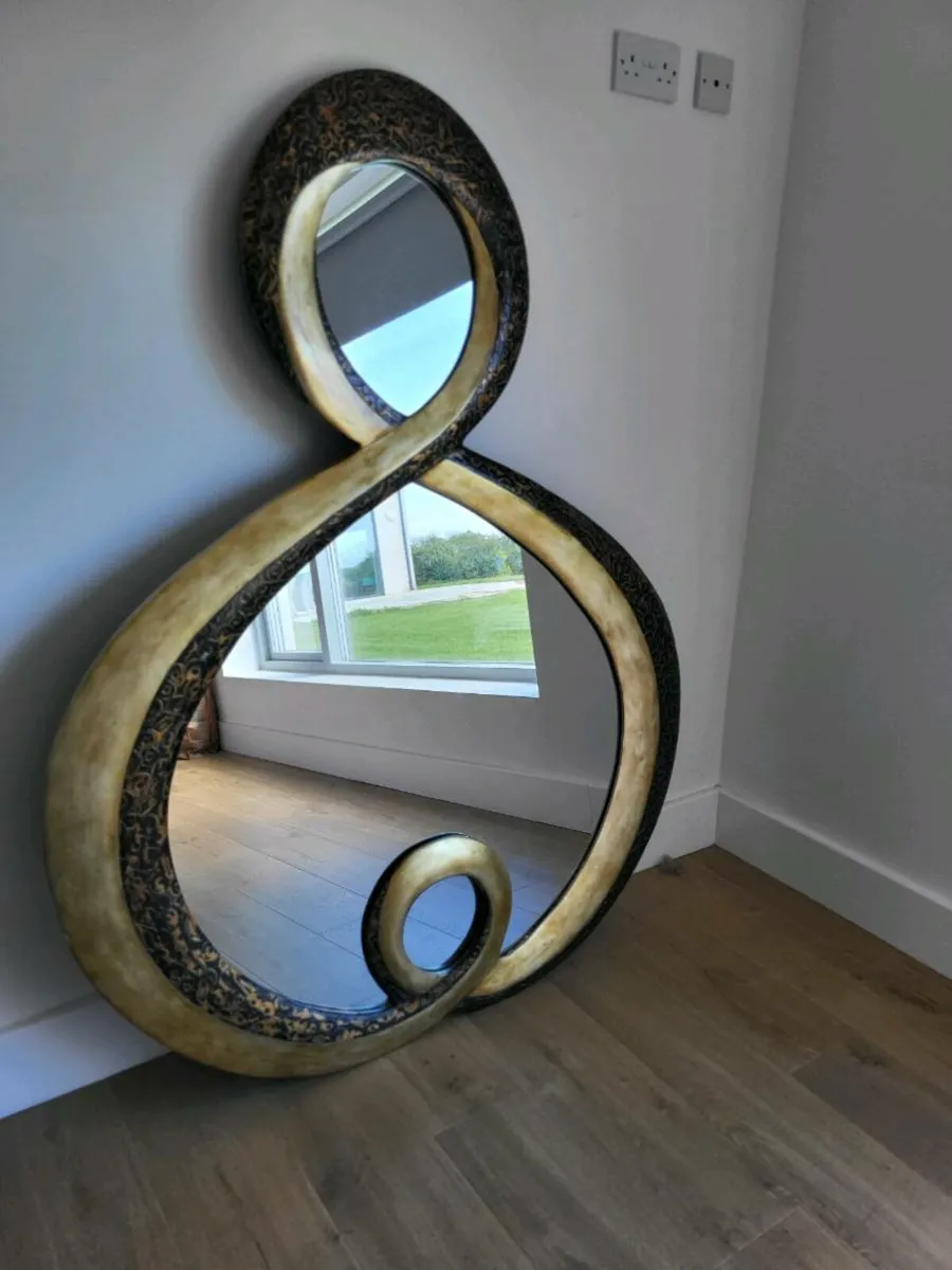 Stunning Mirror